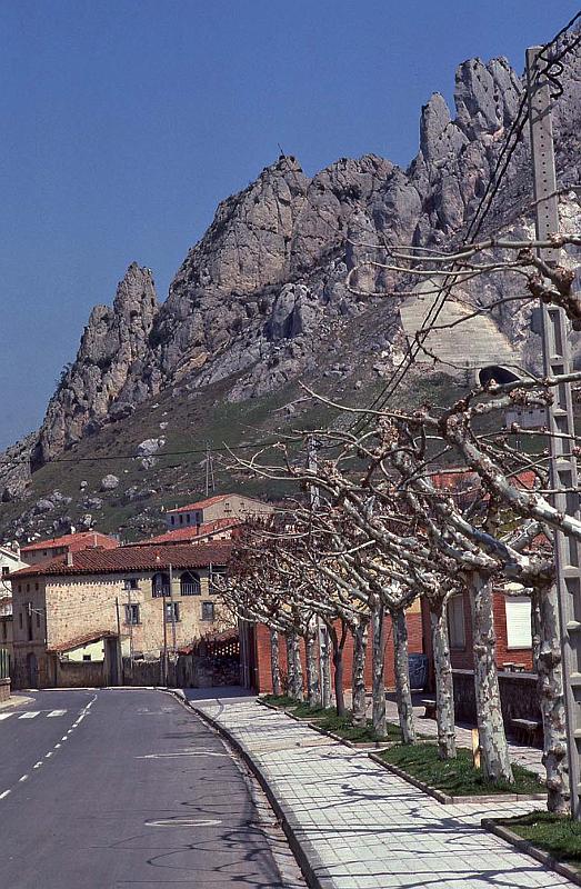 WT 2300 312-20 Spain.jpg